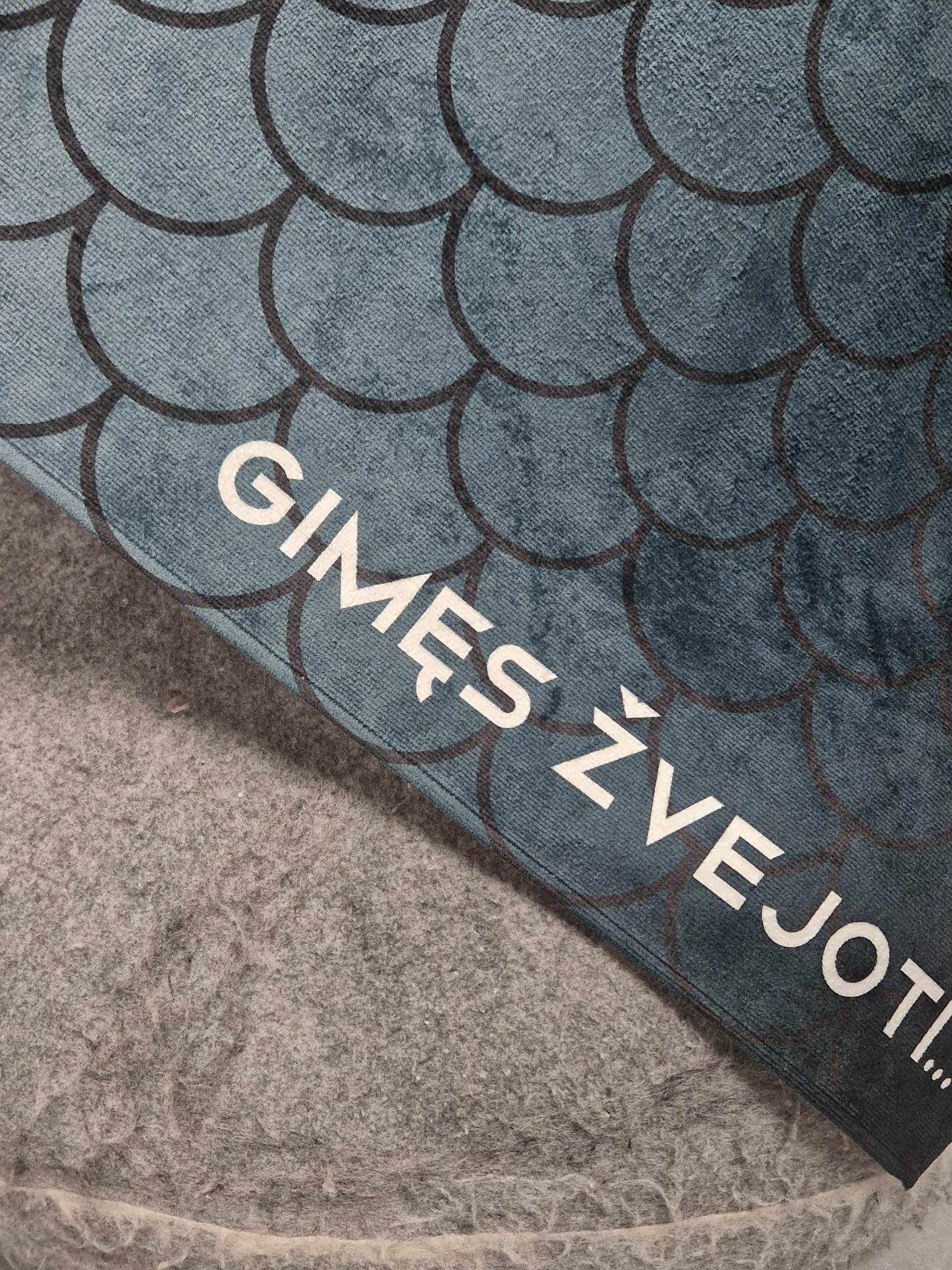 Individualaus dizaino rankšluostis žvejui